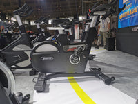 Manufacturers Hot Sale Bicycle Exercise XB30 Direct-contact Resistance Static Exercise Bike Spin Bike
